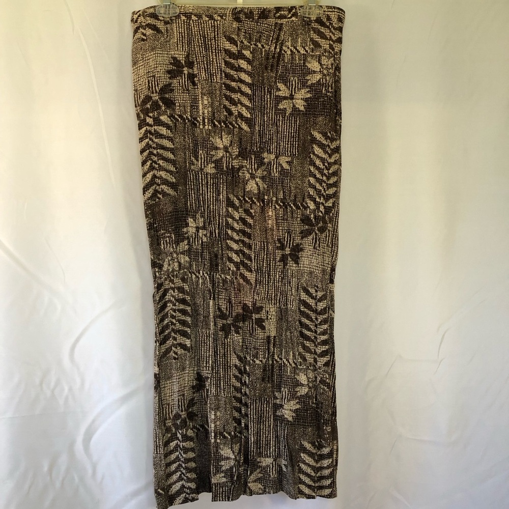 J jill size12 rayon skirt with pockets and belt loops slit on both sides